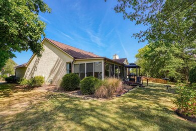 231 E Hocking St (13)