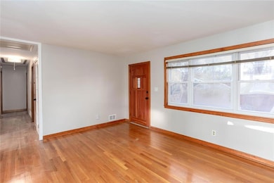 2663 Hicks Rd SW, Marietta, GA 30060 - photo 5