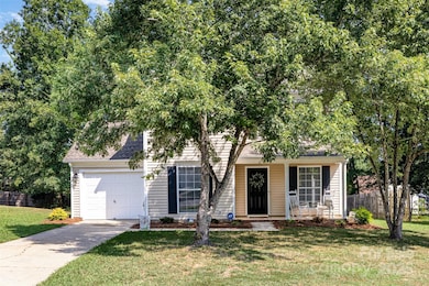 1909 Safflower Cir, Charlotte, NC 28262 - photo 2