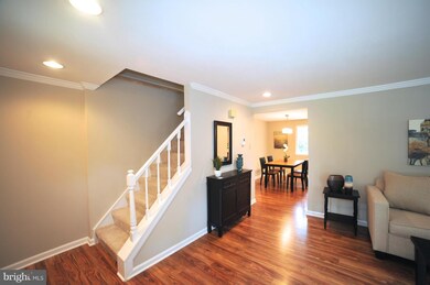 8659 Maple Glen Ct, Springfield, VA 22153 - photo 7