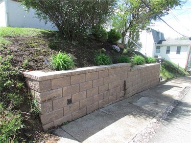 Retaining wall replaces 2014