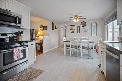 4 Wild Berry Dr, Cranston, RI 02920 - photo 4