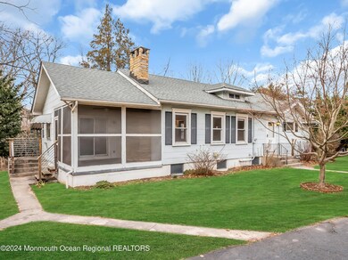 Screened-In Porch