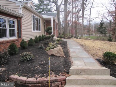 128 Skippack Creek Rd, Souderton, PA 18964 - photo 4