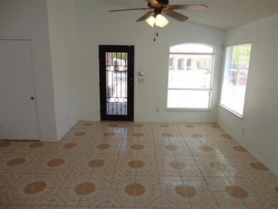 720 Desert Sage Dr, Horizon City, TX 79928 - photo 3