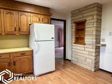 414 E Main St, Wayland, IA 52654 - photo 5