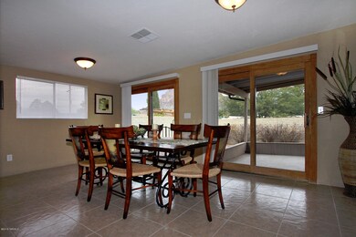 Dining Area/Eating Area/???