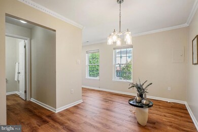 9497 Linden Leaf Ct unit 2, Fairfax, VA 22031 - photo 4