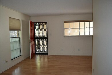 1710 Brun St unit 10, Houston, TX 77019 - photo 4