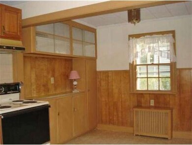 19 Agate Ave, Worcester, MA 01604 - photo 5