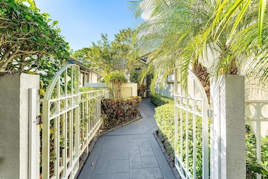 6861 Briarlake Cir, West Palm Beach, FL 33418 - photo 3