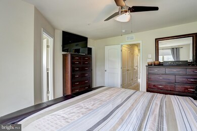 1136 Carinoso Cir, Severn, MD 21144 - photo 6