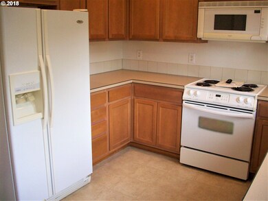 unlisted-address, Portland, OR 97230 - photo 3