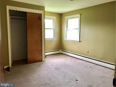 3410 Lantana Ave, Reading, PA 19605 - photo 6