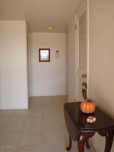 ENTRANCE HALLWAY W/NICE TILE