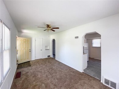 2619 57th St, Des Moines, IA 50310 - photo 4