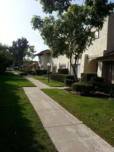 BEAUTIFUL GREENBELT!!! VERY CLEAN, QUITE, PRIVATE 