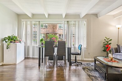 2142 W Rosemont Ave unit 1A, Chicago, IL 60659 - photo 4