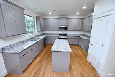 768 E Harlan Dr, Tahlequah, OK 74464 - photo 6