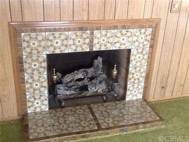 16556 Warwick St, Victorville, CA 92395 - photo 7