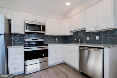 306 Daniel Ln, New Castle, DE 19720 - photo 6