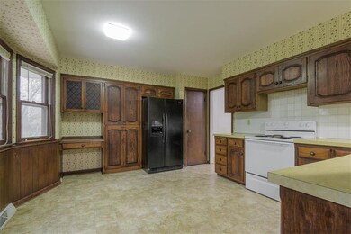 6020 Halsey St, Shawnee, KS 66216 - photo 7
