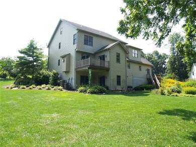 4887 Harvest Ln, Zionsville, PA 18092 - photo 2