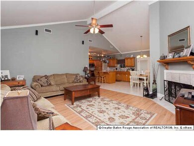 Living/Kitchen