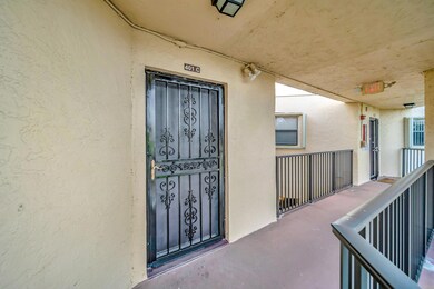 Plantation Club Condominiums unit 401, Plantation, FL 33317 - photo 3