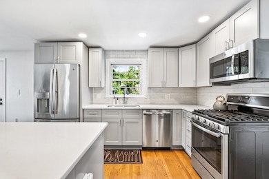 23 Chilton Park, Milton, MA 02186 - photo 3