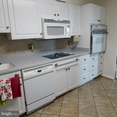 Montebello unit 1116, Alexandria, VA 22303 - photo 2
