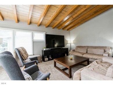 1016 63rd St, Windsor Heights, IA 50324 - photo 5