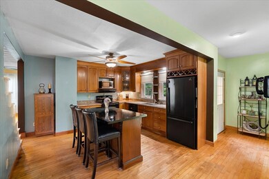 42 Harold St, Worcester, MA 01604 - photo 7