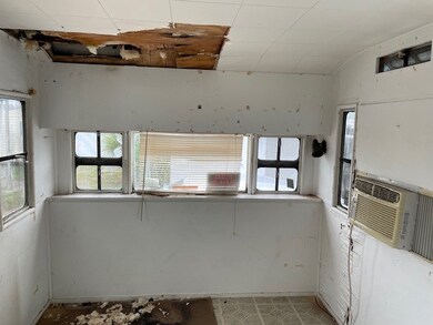 616 Cortez Rd W unit L06, Bradenton, FL 34207 - photo 6