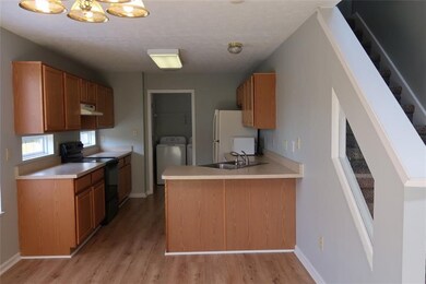 733 Cembra Dr, Greenwood, IN 46143 - photo 7