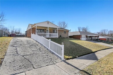 305 Grovewood Dr, Beech Grove, IN 46107 - photo 4