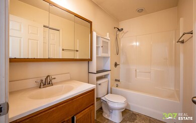 258 Robert St, Cody, WY 82414 - photo 7