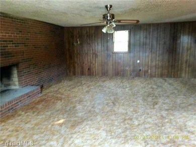 324 Lake Dr, Archdale, NC 27263 - photo 5