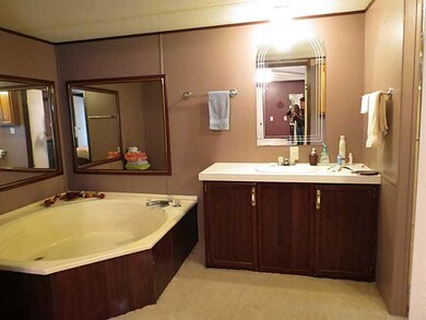 Master Bath/Spa.
