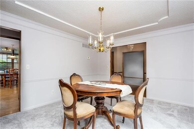 8352 Acuff Ln, Lenexa, KS 66215 - photo 4