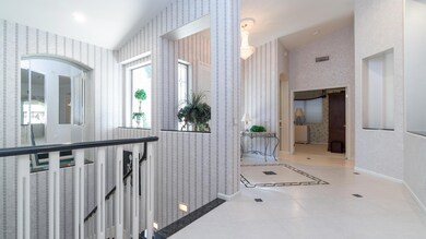 362 W Knight Ln-9