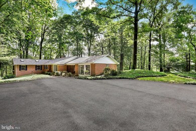 305 Valleyview Garth, Lutherville Timonium, MD 21093 - photo 2