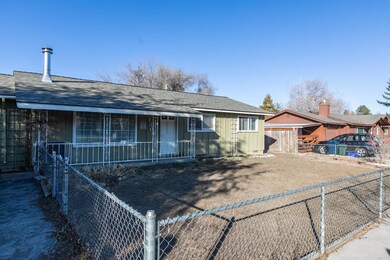 1304 NE Hollinshead Dr, Bend, OR 97701 - photo 3