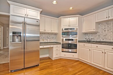 65 Sugarcane Ln, North Andover, MA 01845 - photo 3