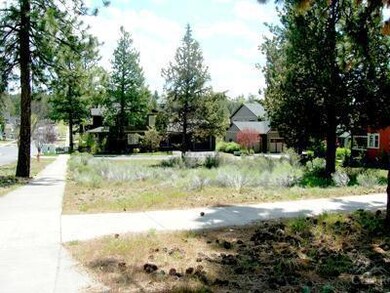 unlisted-address, Bend, OR 97703 - photo 2