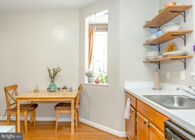 2714 Oak Leaf Ct, Odenton, MD 21113 - photo 6