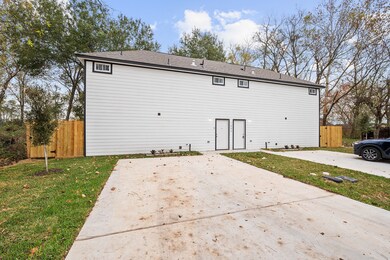 1894 Dolly Wright St, Houston, TX 77088 - photo 2