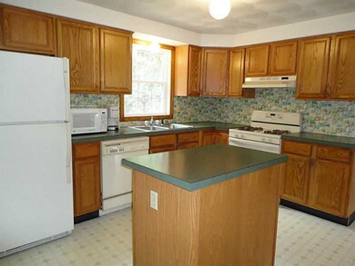 160 Peaked Rock Rd, Wakefield, RI 02879 - photo 3