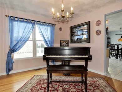 25 Nicolas Ln, Warwick, RI 02886 - photo 7