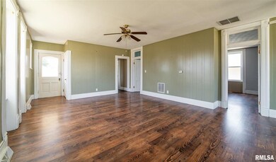 405 4th St, Lincoln, IL 62656 - photo 6